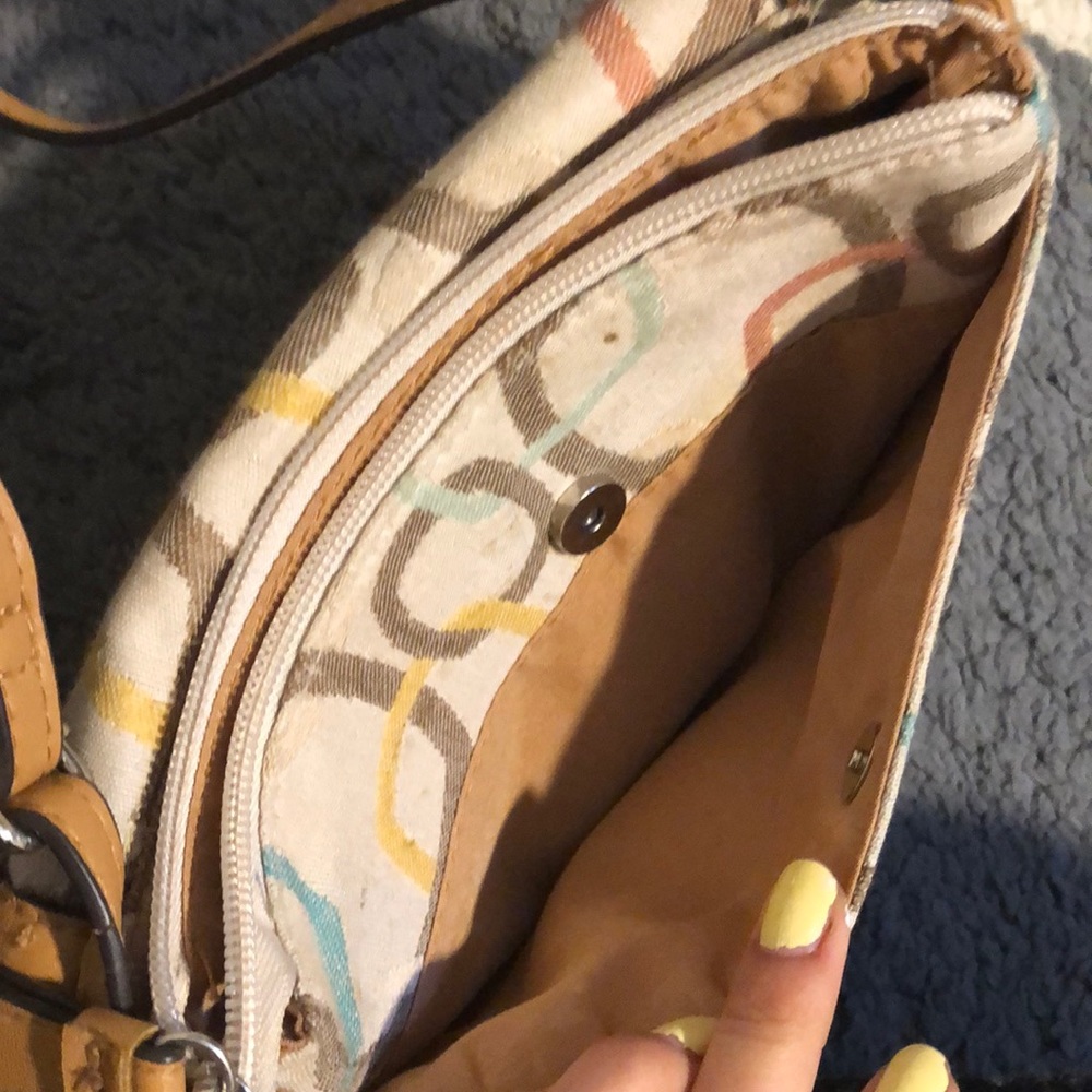 purse - Picture 3 of 8